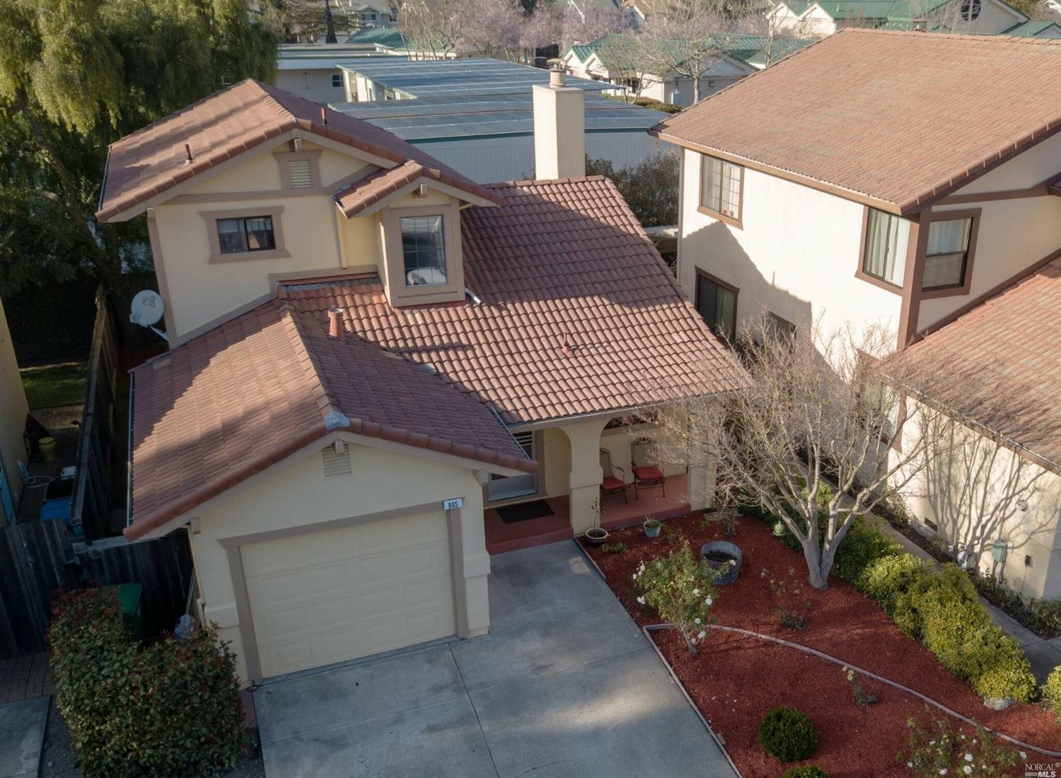 Property Photo:  965 Hacienda Circle  CA 94928 