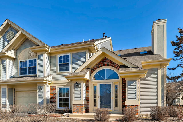 Property Photo:  634 Stone Brook Court  IL 60007
