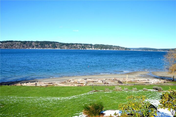 Property Photo: 10812 82nd Ave NW WA 98335