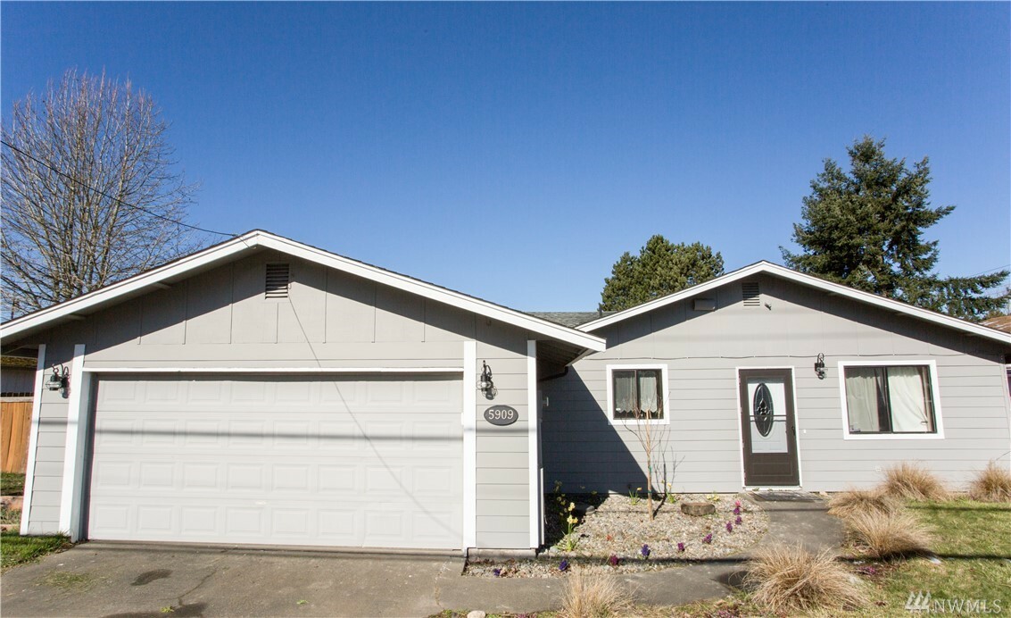 Property Photo:  5909 N 37th  WA 98407 