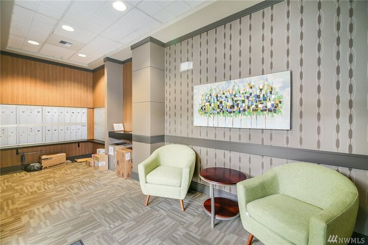 Property Photo:  900 Aurora Ave N 507  WA 98109 