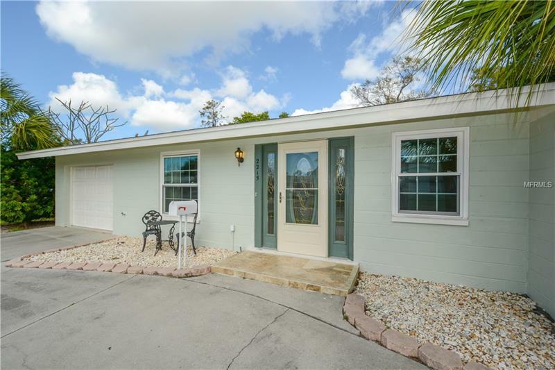 Property Photo:  2215 Clark Avenue  FL 34207 