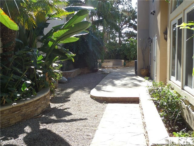 Property Photo:  28292 Via Alfonse  CA 92677 