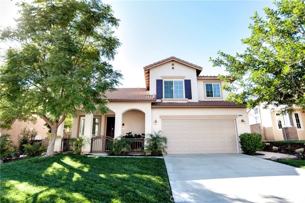 Property Photo: 38909 Autumn Woods Road CA 92563