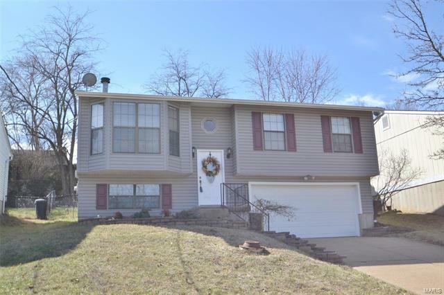 Property Photo: 330 Green Jade Estates Drive 63026