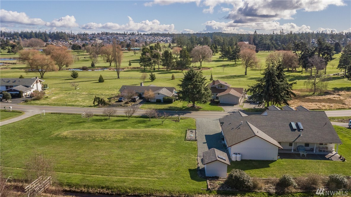 Property Photo:  2245 Fairway Lane  WA 98277 