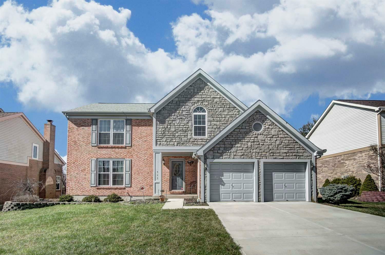 Property Photo: 323 Parktrace Court OH 45238