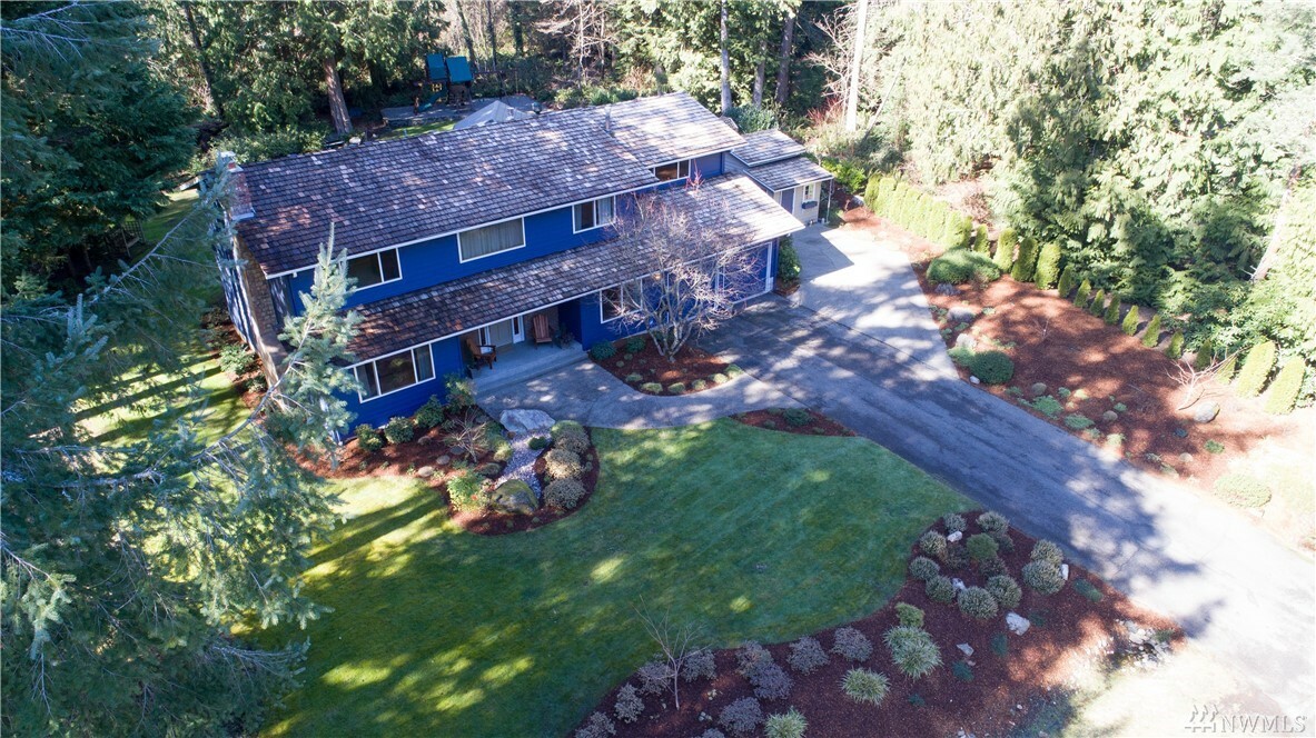 Property Photo:  7231 237th Ave NE  WA 98053 