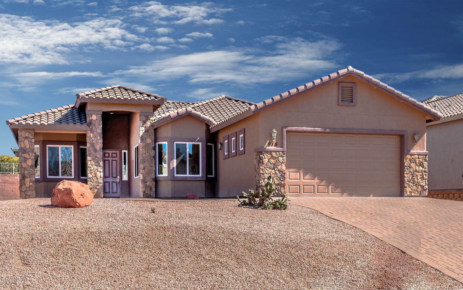 Property Photo: 915 S Sandstone Court AZ 86325