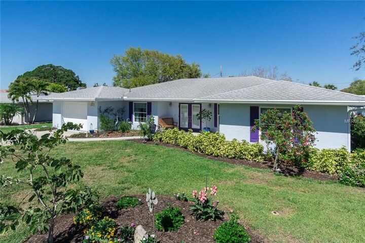 Property Photo:  404 Baycrest Drive  FL 34285 