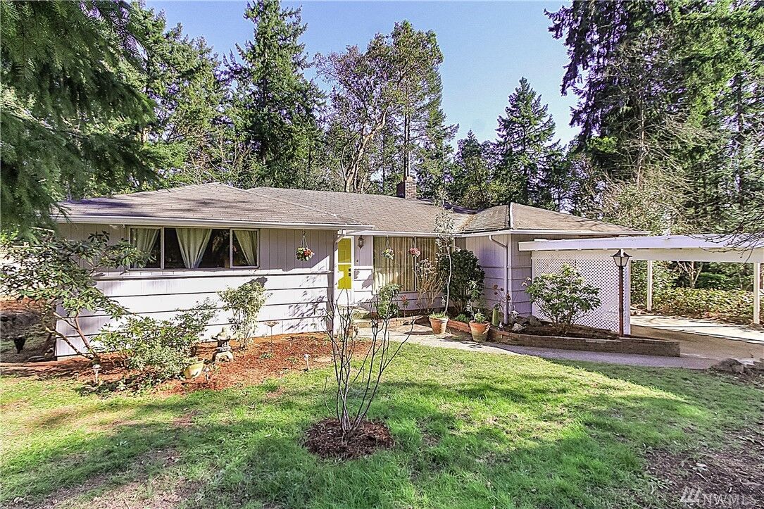 Property Photo:  11338 28th Ave NE  WA 98125 