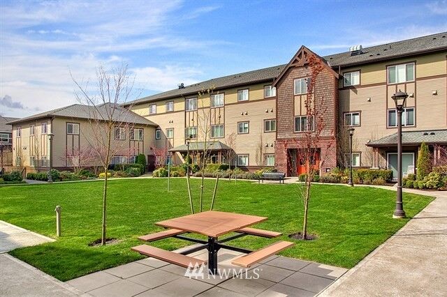 Property Photo: 973 Ingram Street NE A103 WA 98029