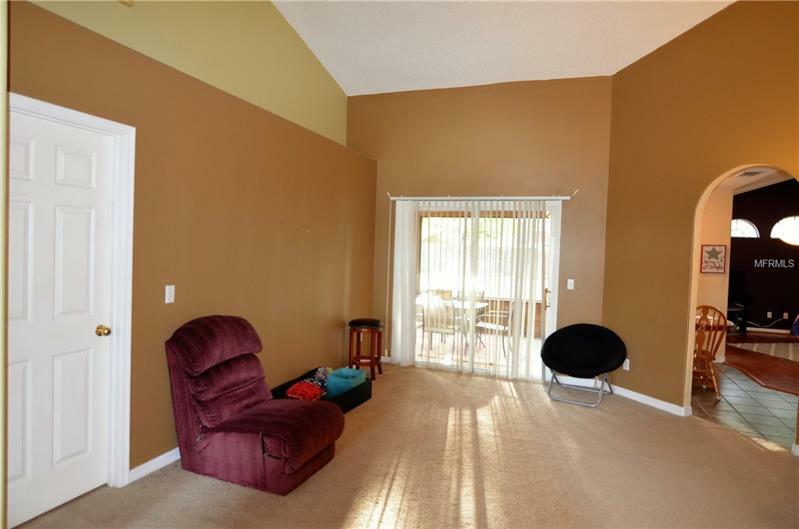 Property Photo:  919 Hatteras Avenue  FL 34715 