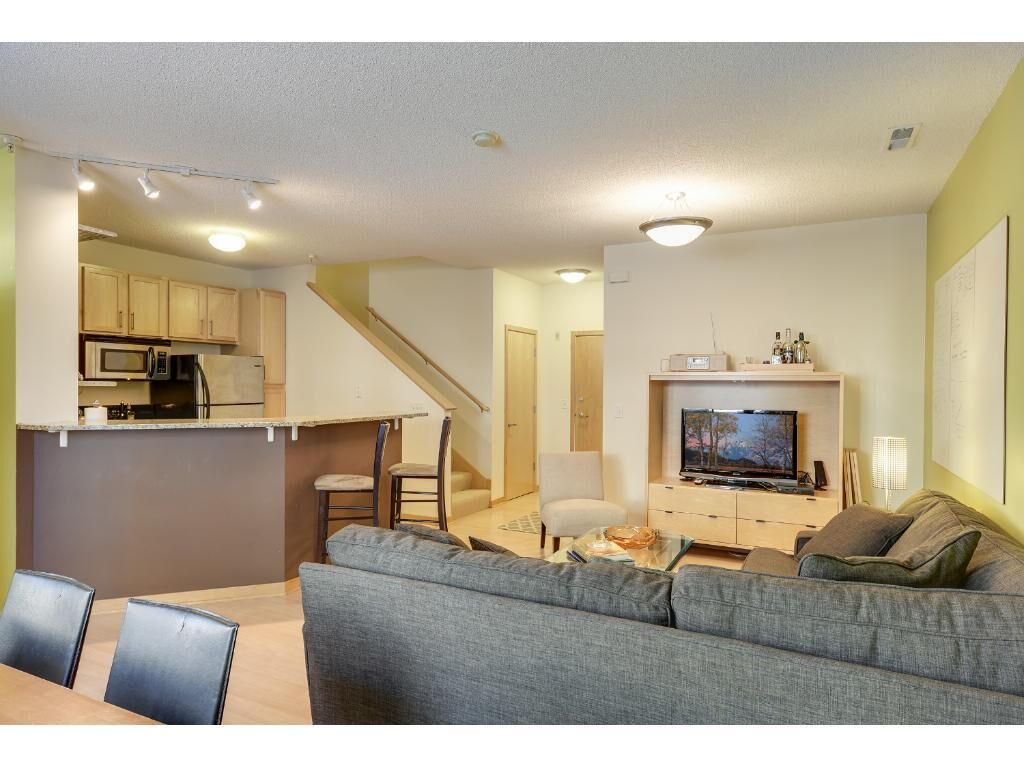 Property Photo:  2566 Ellis Avenue 114  MN 55114 