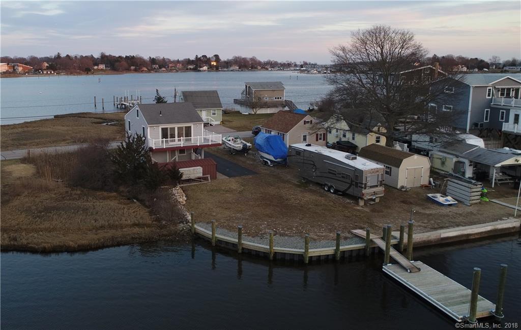 Property Photo: 28 Roseleah Drive CT 06355