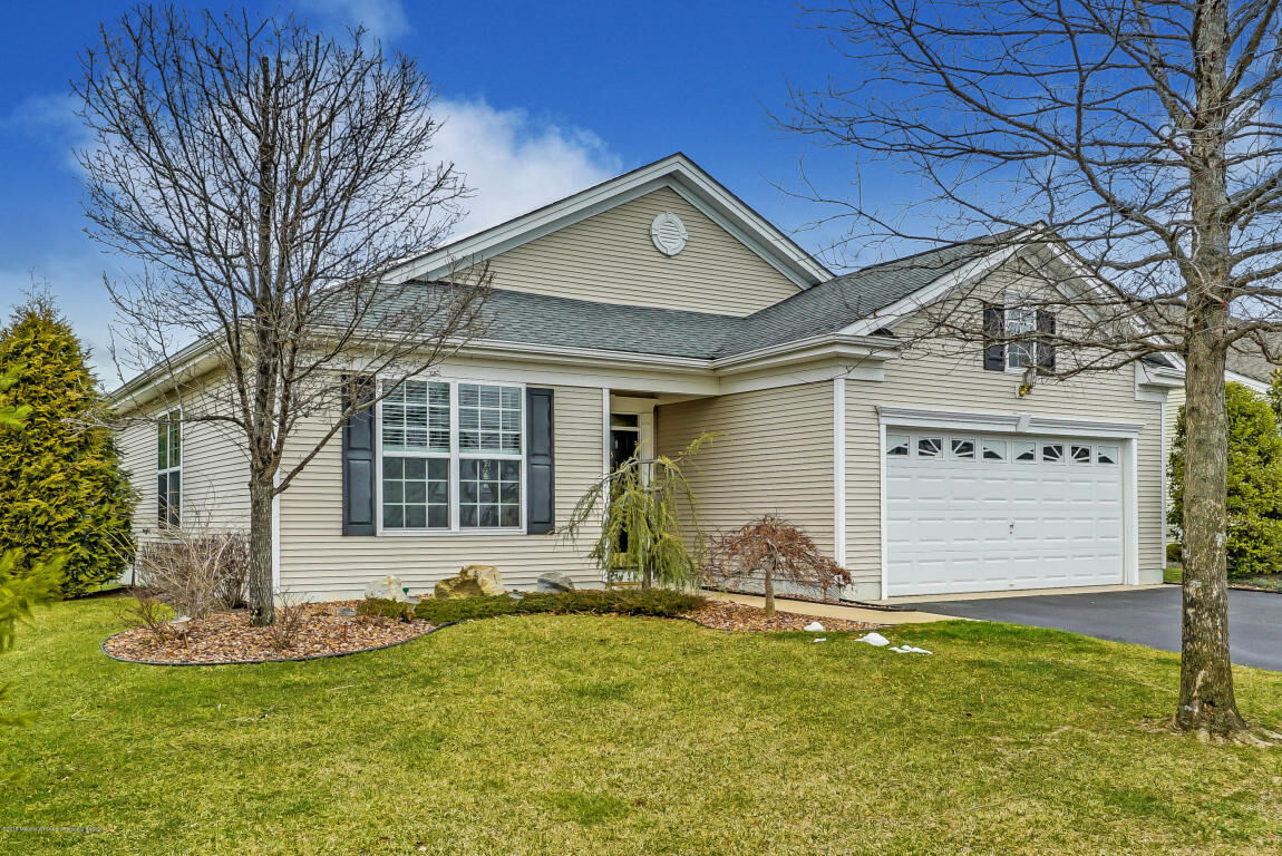 Property Photo:  3 Marlow Drive  NJ 08527 