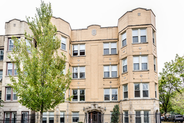 Property Photo:  3533 West Shakespeare Avenue 1  IL 60647 