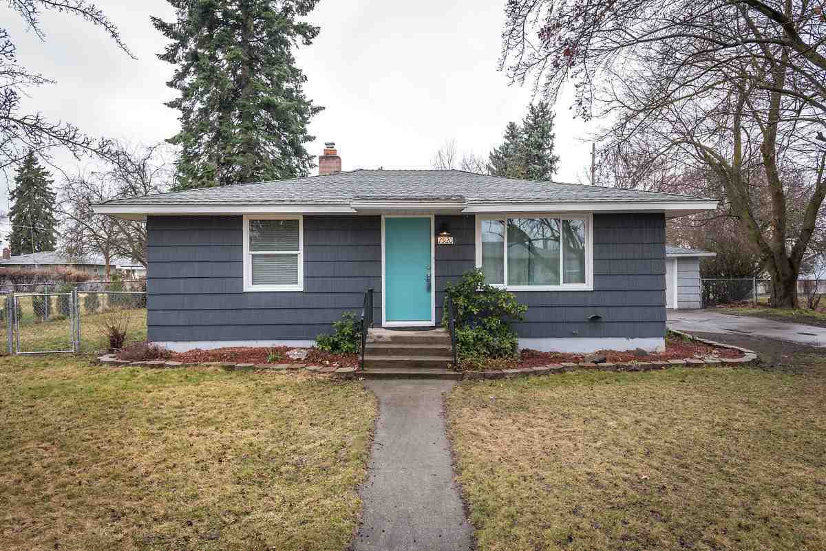 Property Photo:  7920 E Shannon Ave  WA 99212-2446 