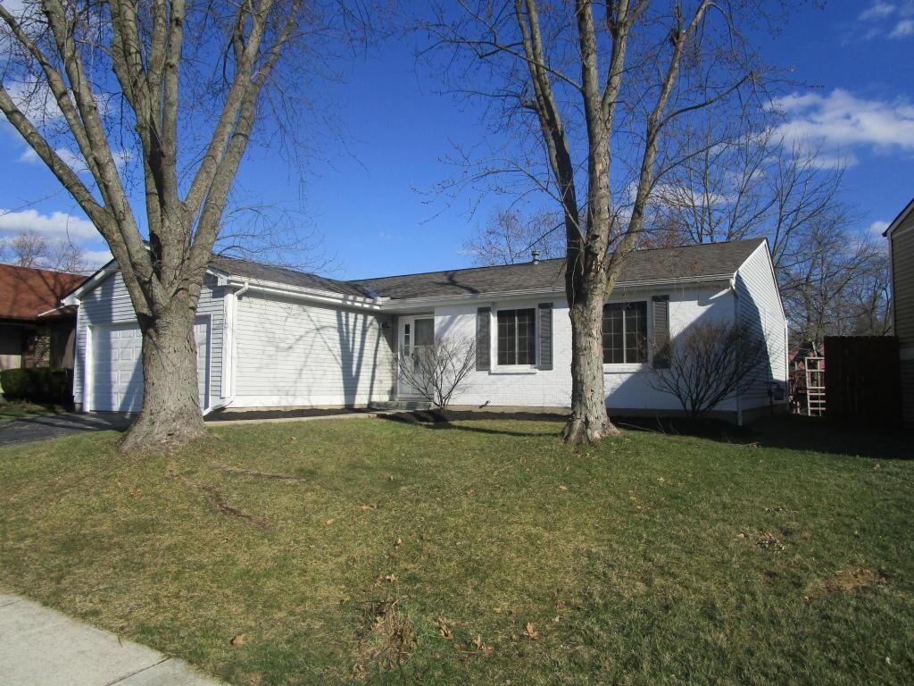 Property Photo: 1016 Woodington Road OH 43081
