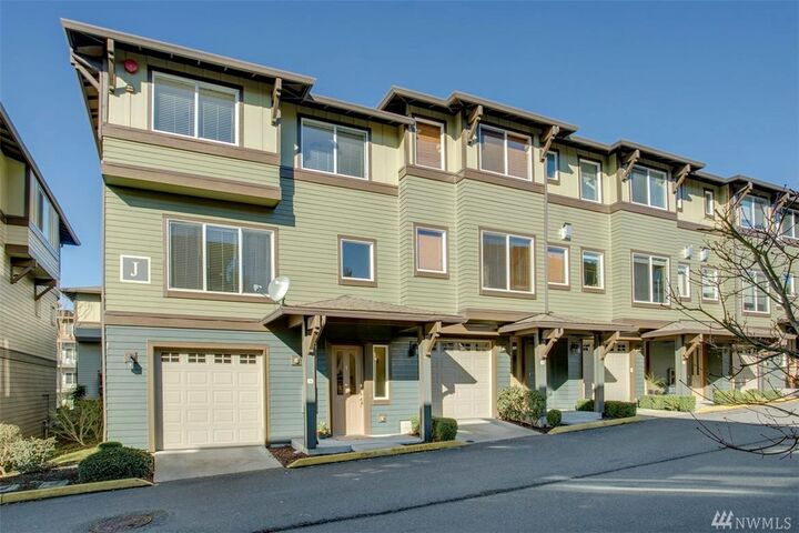 2115 201st Place SE J1  Bothell WA 98012 photo