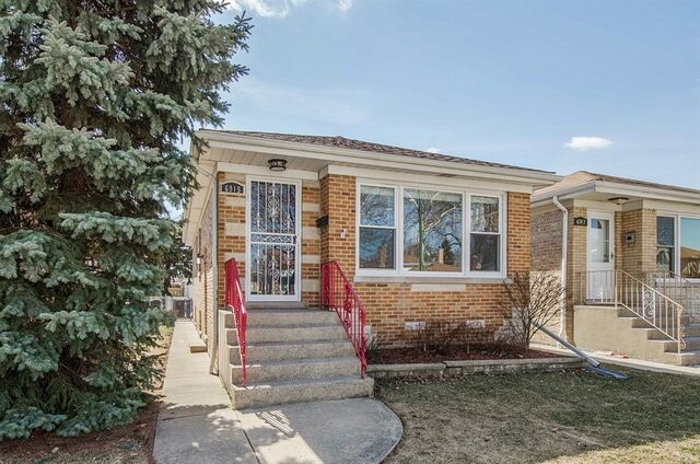 Property Photo:  6915 Berwyn Avenue  IL 60656 