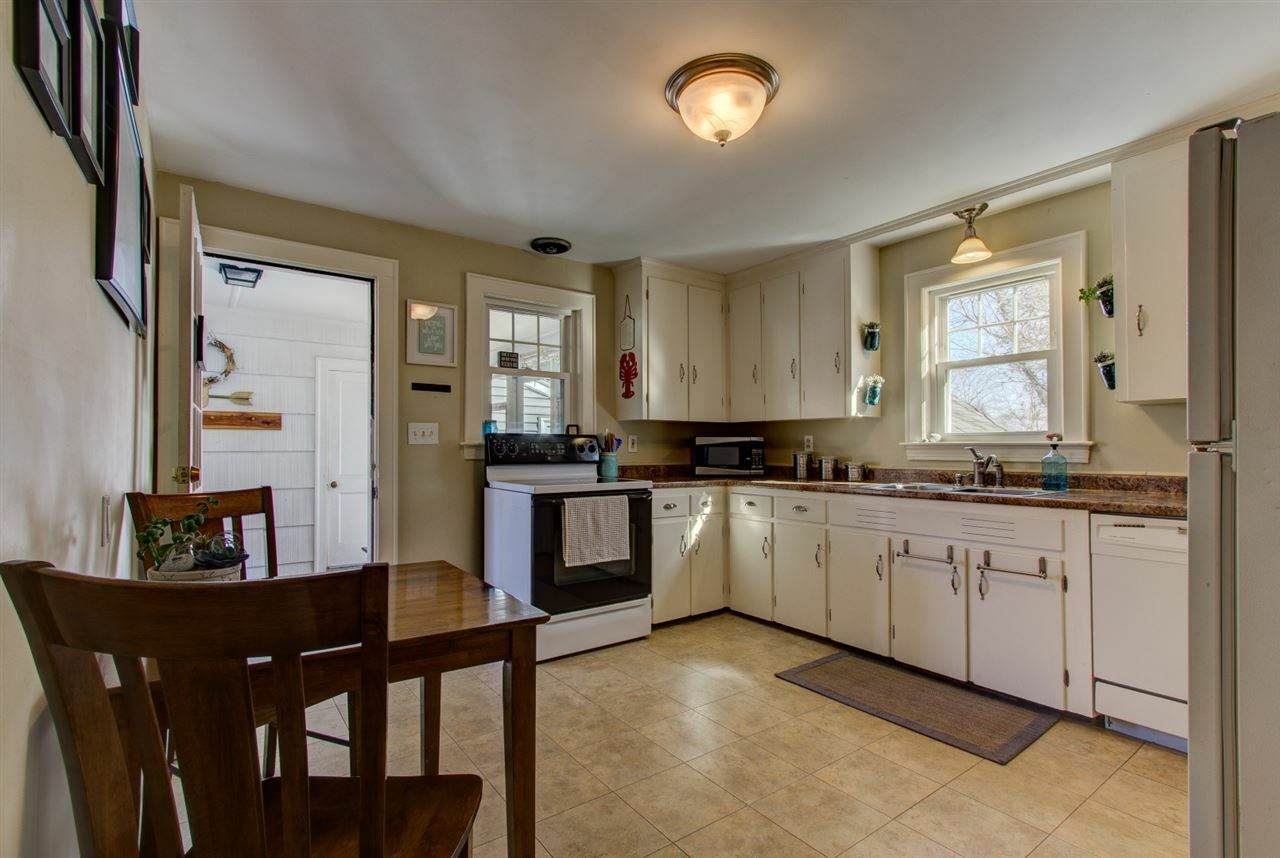 Property Photo: 16 Glenwood Avenue NH 03820