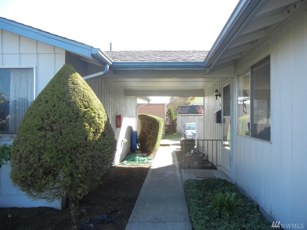 Property Photo:  2902 N 12th St  WA 98406 