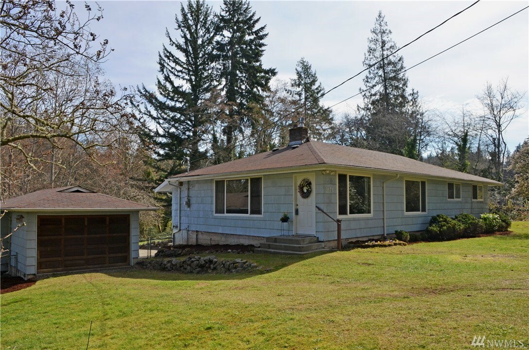 Property Photo:  3171 Harvey St SE  WA 98366 