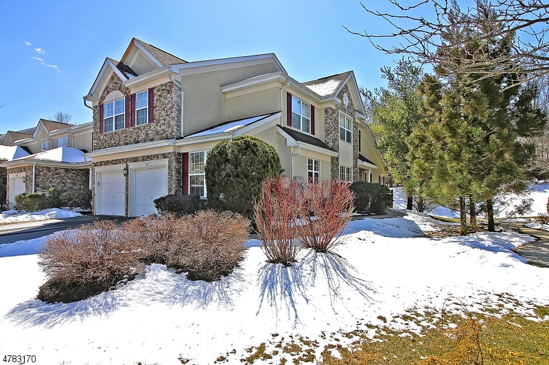 Property Photo: 40 Ebersohl Cir NJ 08889