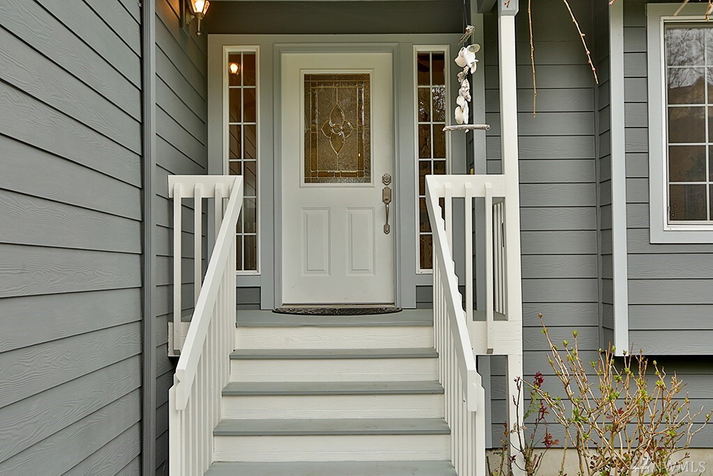 Property Photo: 4886 Spinnaker Dr WA 98249