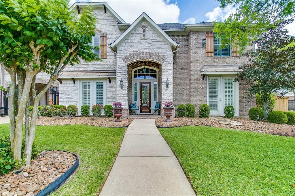 Property Photo: 2802 Taylorcrest TX 77459