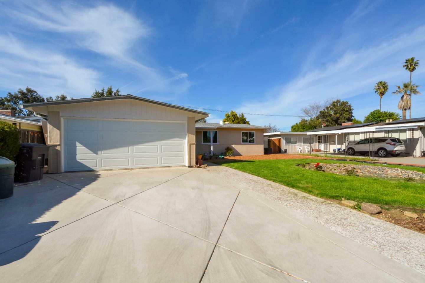 Property Photo: 695 Buddlawn Way CA 95008