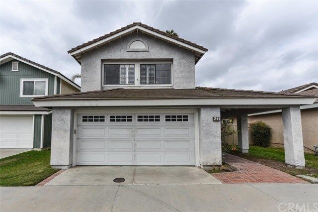 Property Photo: 211 Fallingstar CA 92614