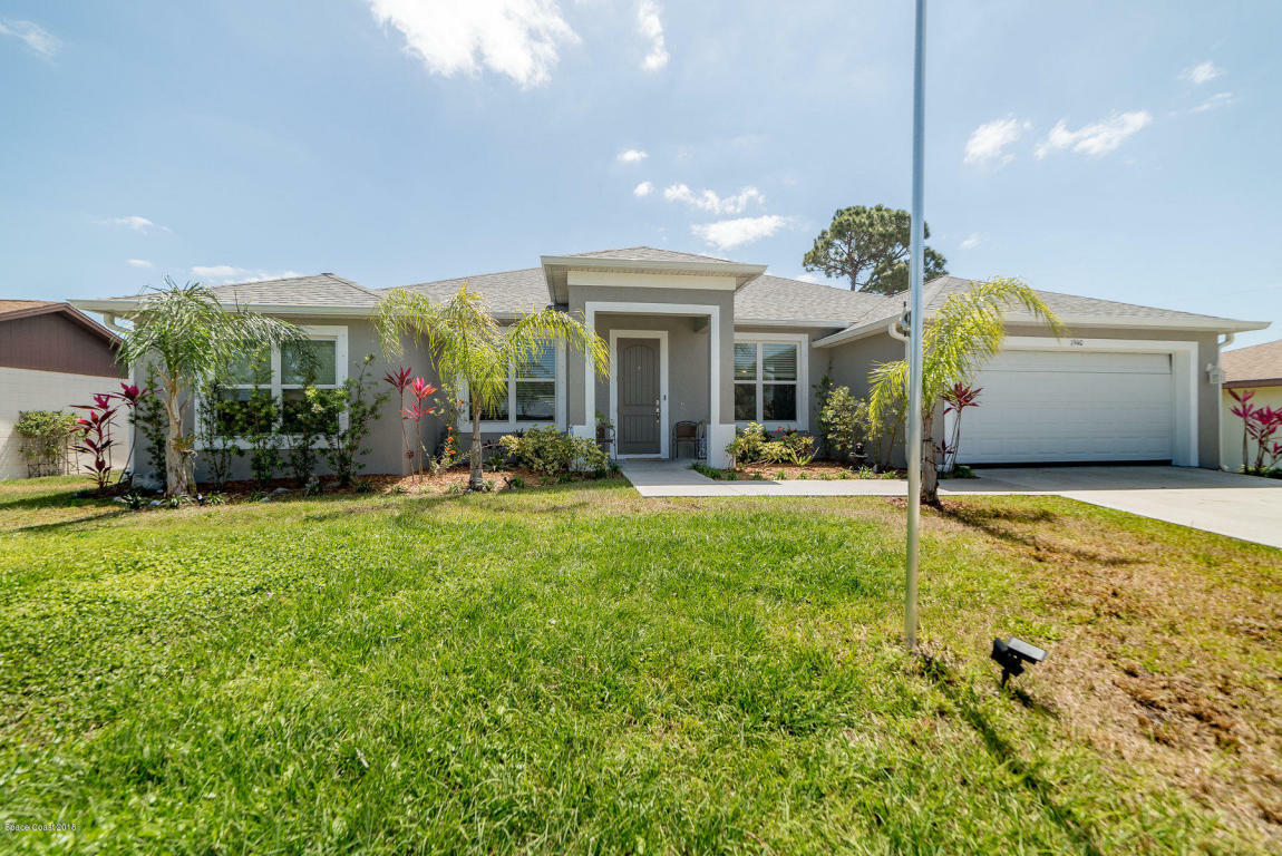 Property Photo:  1940 Ohio Street NE  FL 32907 