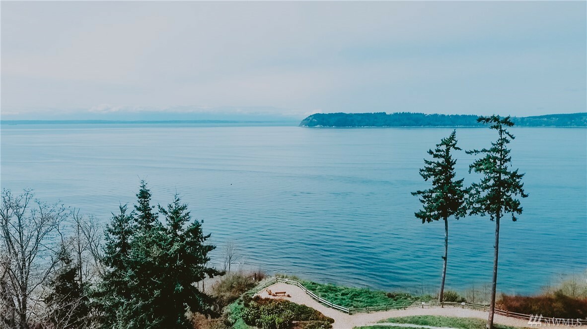 Property Photo: 6731 Waterton Cir WA 98275