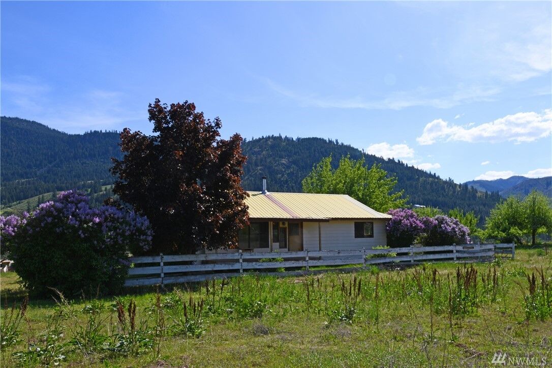 Property Photo:  8 Marmot Bench Lane  WA 98856 