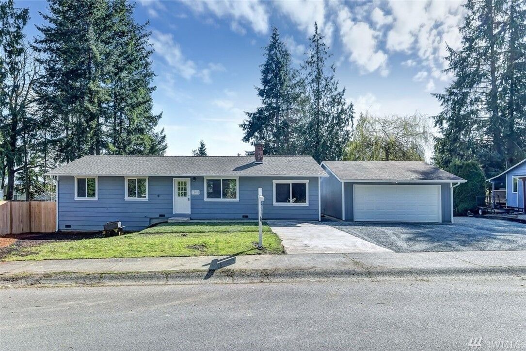 Property Photo: 12016 25th Ct NE WA 98258