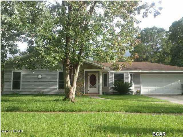 Property Photo: 311 Liddon Place FL 32444