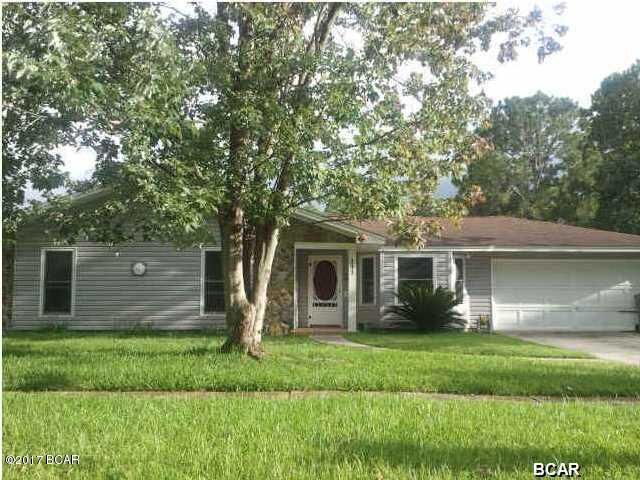 Property Photo: 311 Liddon Place FL 32444