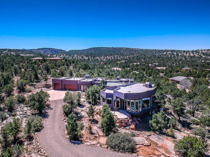 Property Photo: 1247 W Clovis Cir UT 84783
