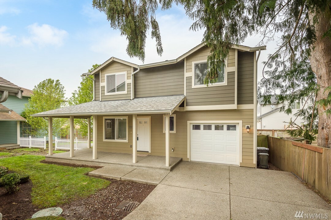 Property Photo:  1729 Langdon St  WA 98390 