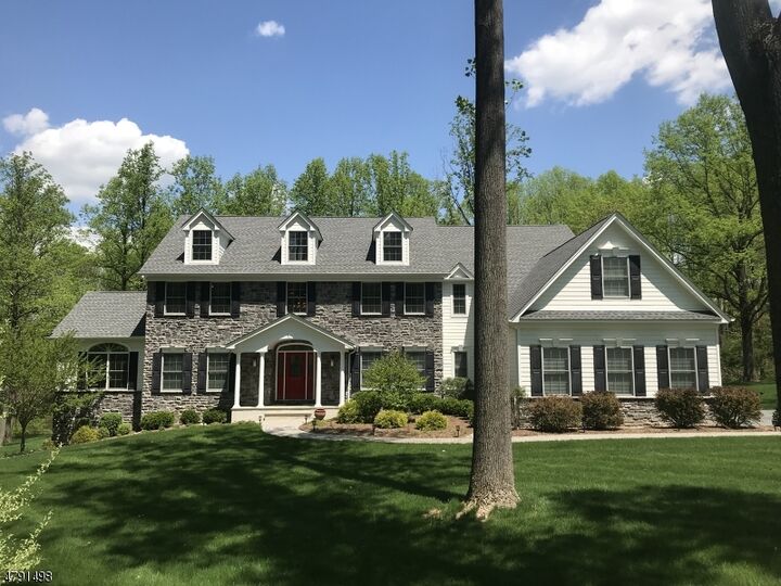 8 Quaker Ridge Ct  Franklin Twp. NJ 08867 photo