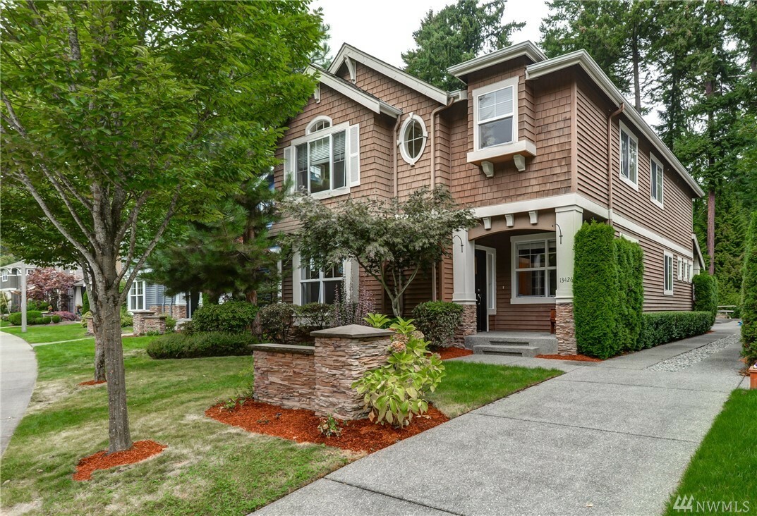 Property Photo:  13426 NE 97th St  WA 98052 