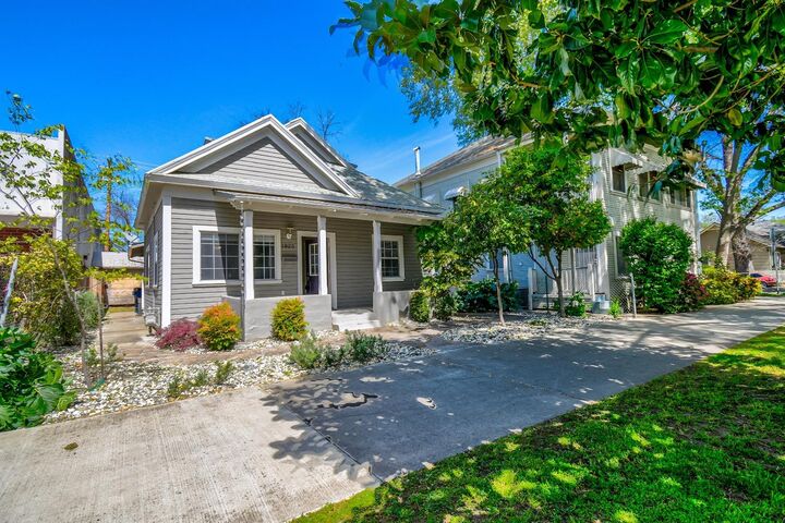 1825 E Street  Sacramento CA 95811 photo
