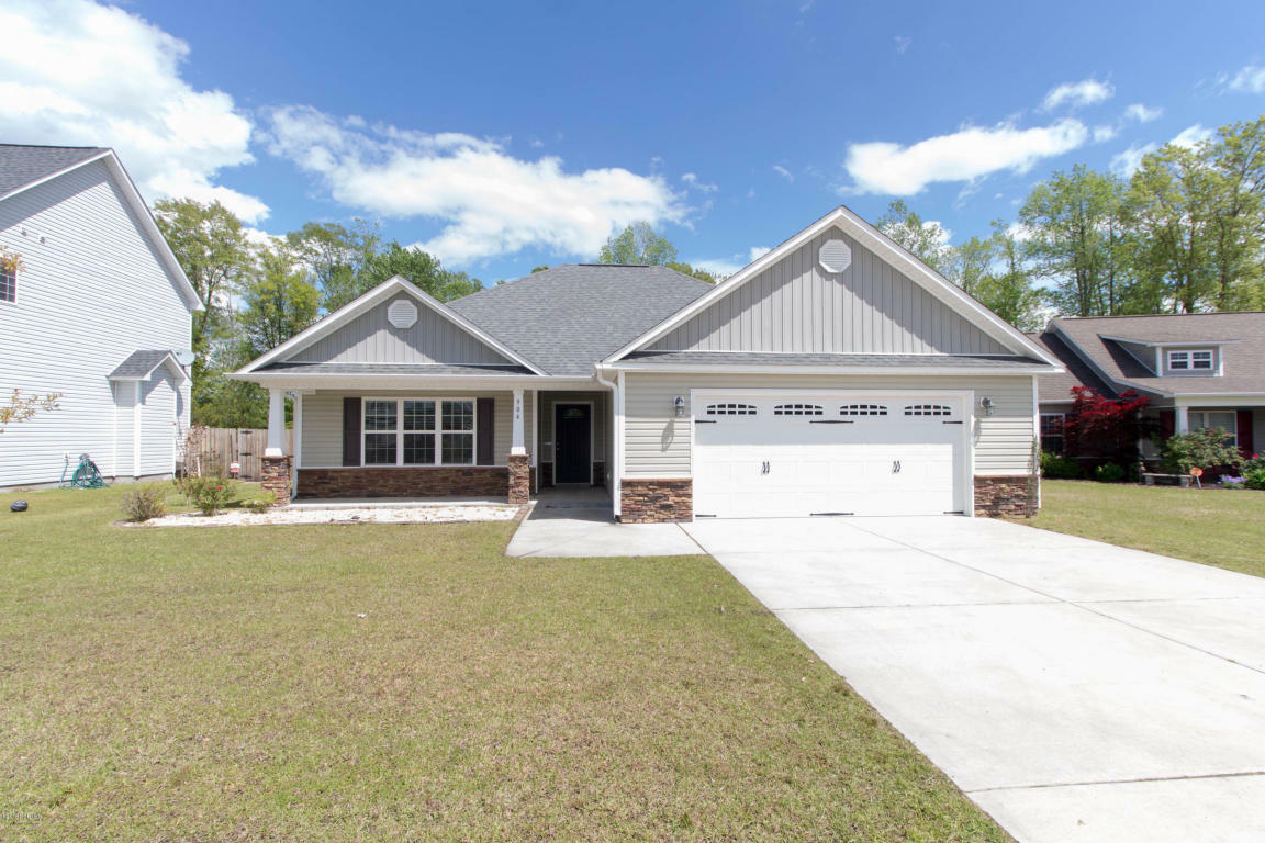 Property Photo:  904 Periwinkle Court  NC 28546 