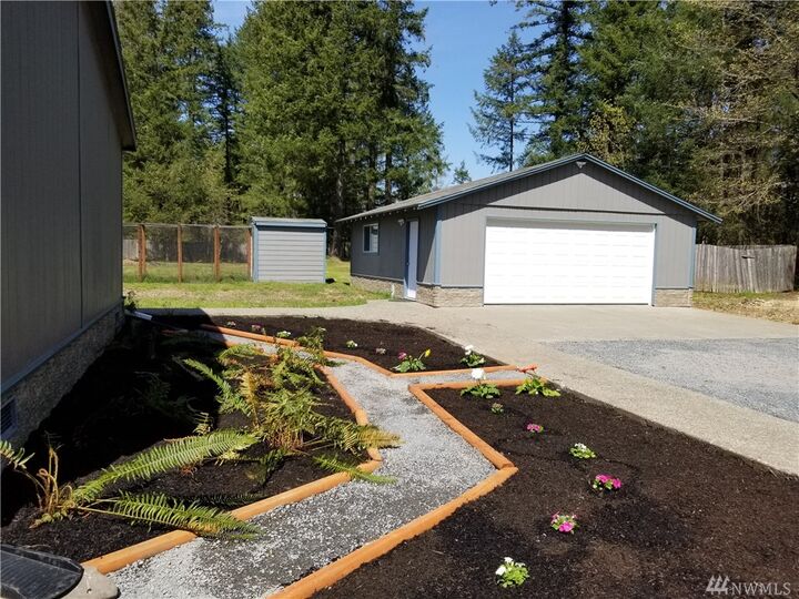 Property Photo:  36005 1st Ave S  WA 98580 
