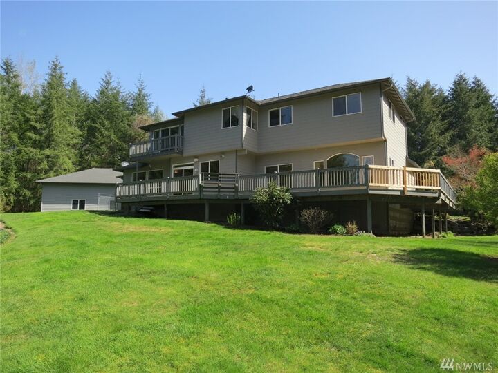 Property Photo: 17616 72nd Street NE WA 98290