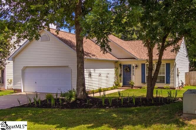 Property Photo: 108 Fairview Lake Way SC 29680