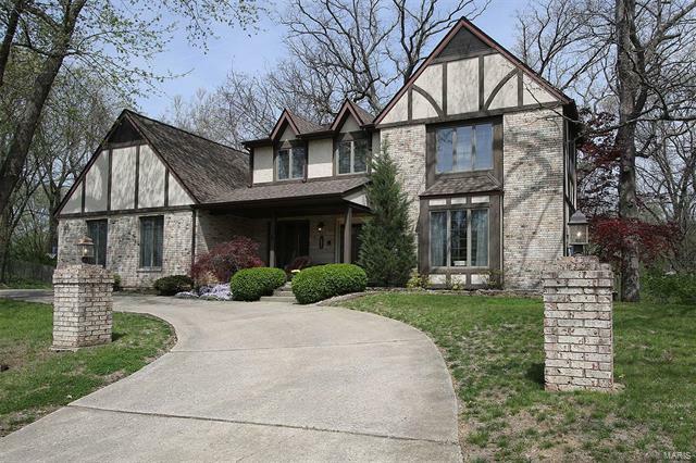 Property Photo: 6541 Oak Hill Manor 62034