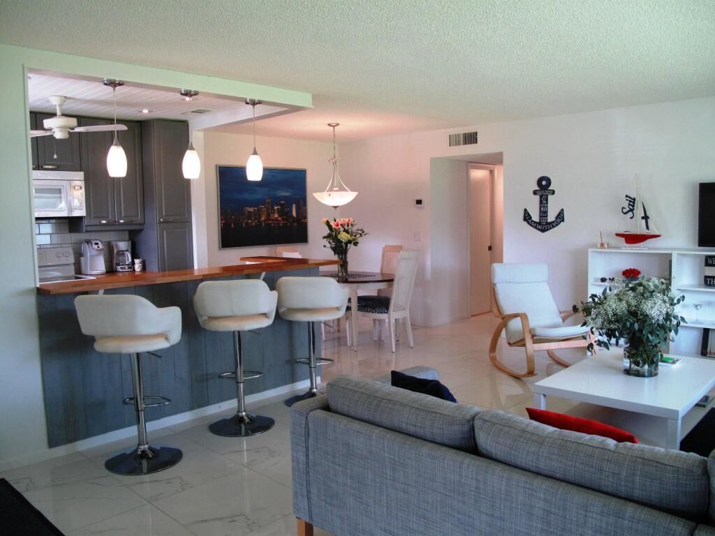 Property Photo:  1182 S Drive Circle D  FL 33445 